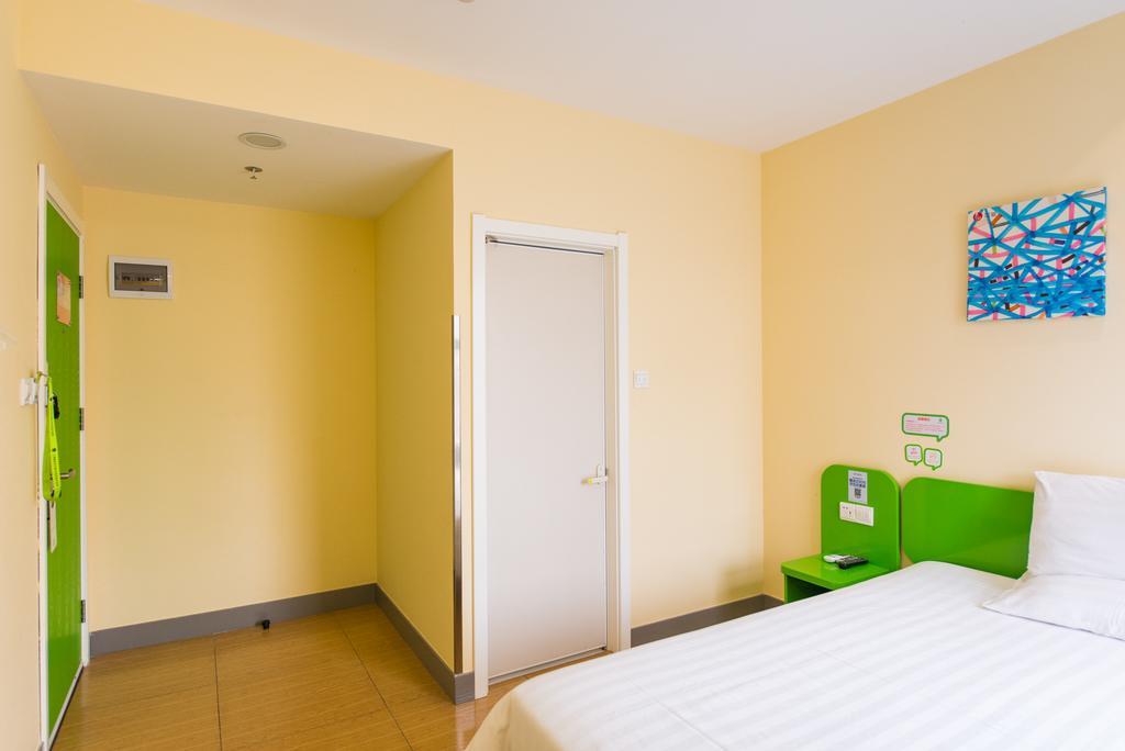 Hi Inn Shenyang Fengtian Street Exterior photo